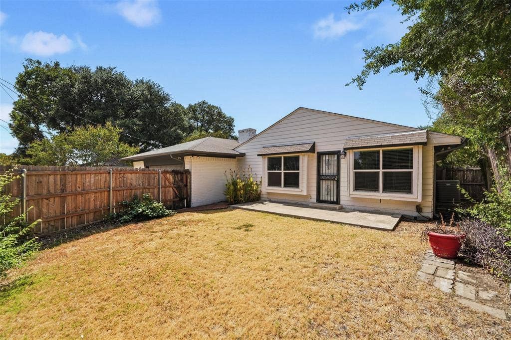4730 Chilton Drive, Dallas, TX 75227 4730 Chilton Drive, Dallas, TX 75227