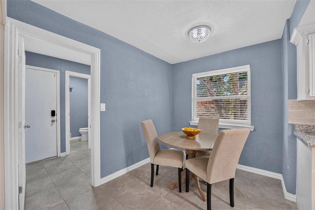 4730 Chilton Drive, Dallas, TX 75227 4730 Chilton Drive, Dallas, TX 75227
