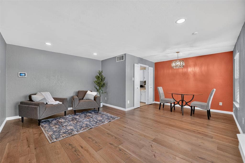 4730 Chilton Drive, Dallas, TX 75227 4730 Chilton Drive, Dallas, TX 75227