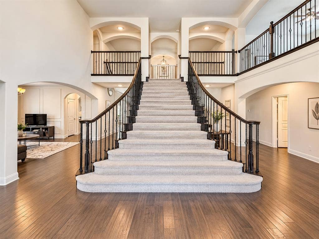 1400 Bonanza Lane, Corinth, TX 76208 Grand Two-Story Foyer