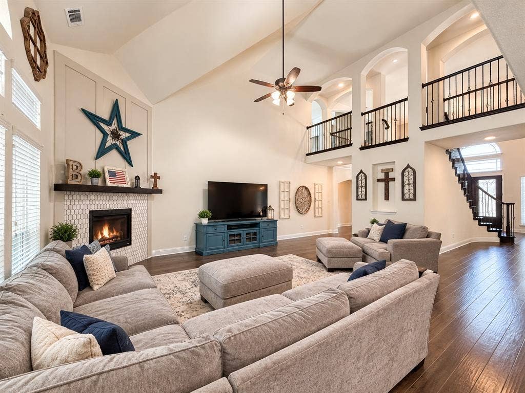 1400 Bonanza Lane, Corinth, TX 76208 1400 Bonanza Lane, Corinth, TX 76208