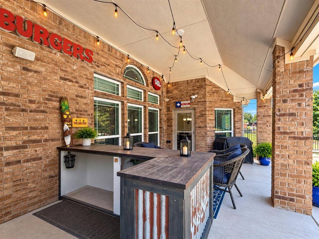 1400 Bonanza Lane, Corinth, TX 76208 1400 Bonanza Lane, Corinth, TX 76208