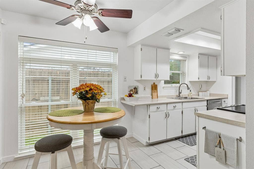 1513 Meadow Way, Garland, TX 75042 1513 Meadow Way, Garland, TX 75042
