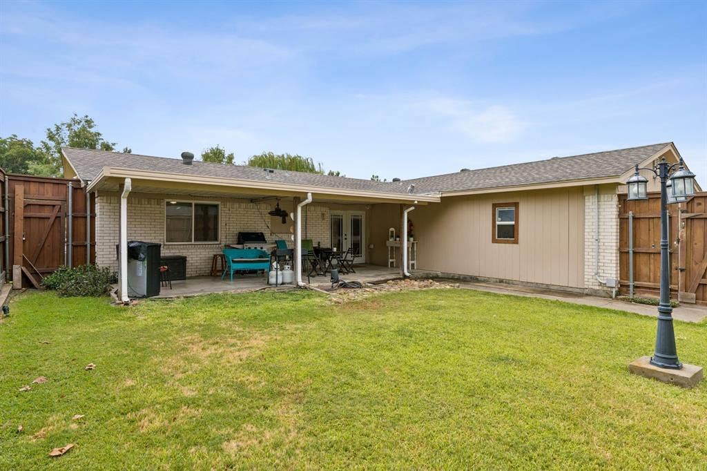 1513 Meadow Way, Garland, TX 75042 1513 Meadow Way, Garland, TX 75042