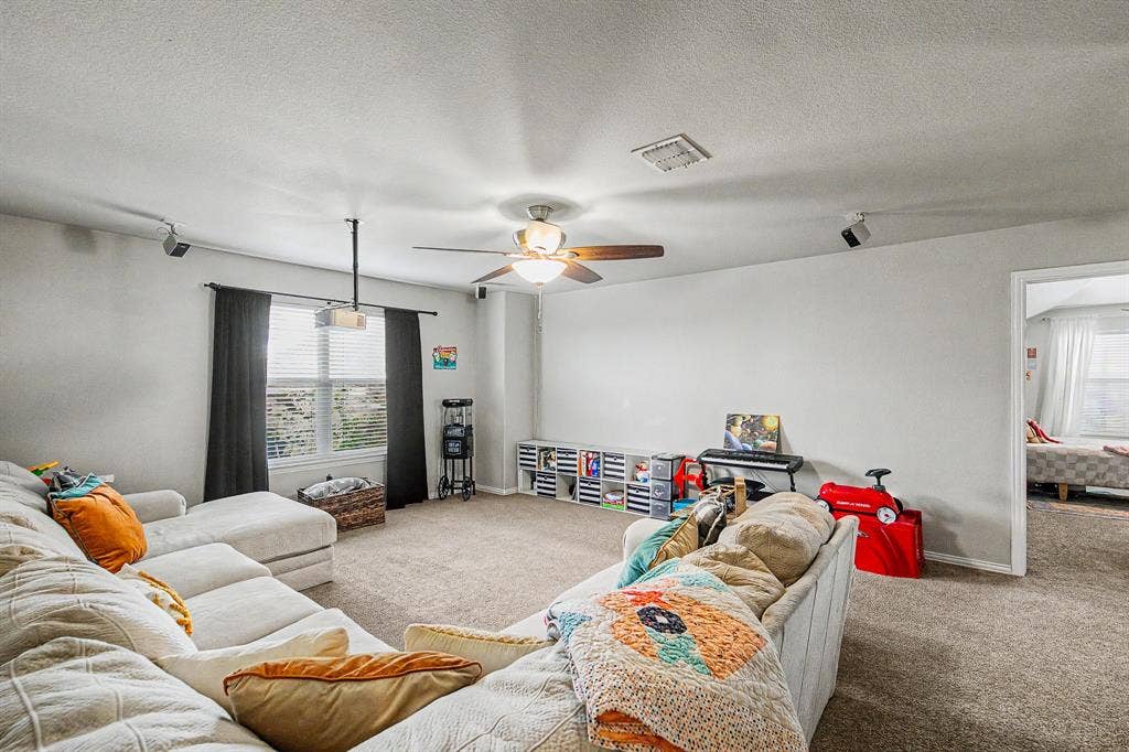 721 Saddle Ridge Trail, Weatherford, TX 76087 721 Saddle Ridge Trail, Weatherford, TX 76087