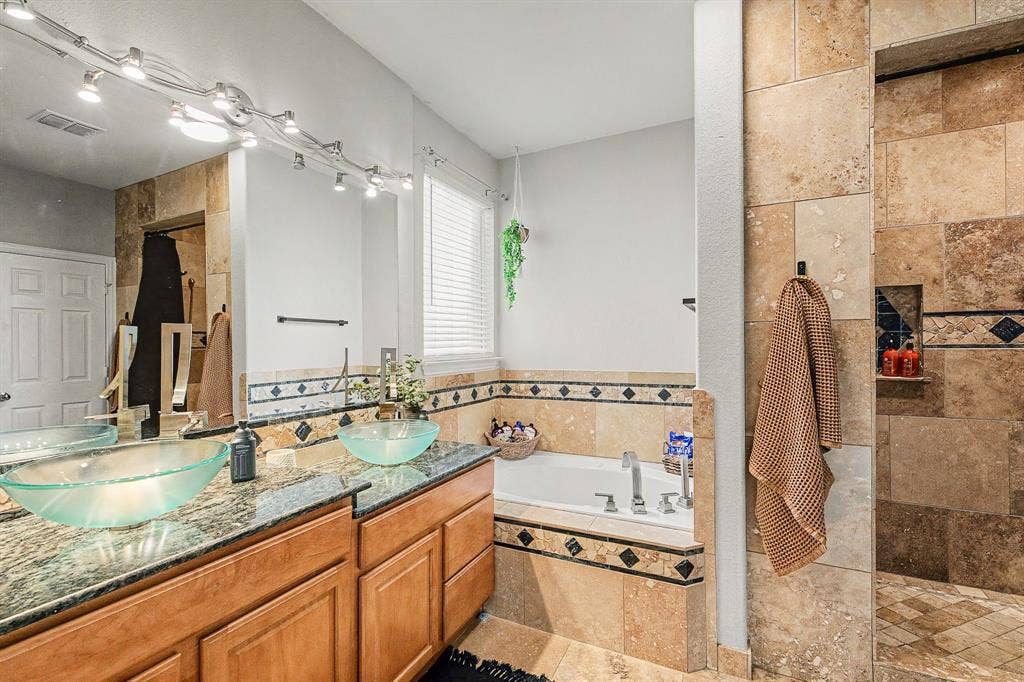 721 Saddle Ridge Trail, Weatherford, TX 76087 721 Saddle Ridge Trail, Weatherford, TX 76087