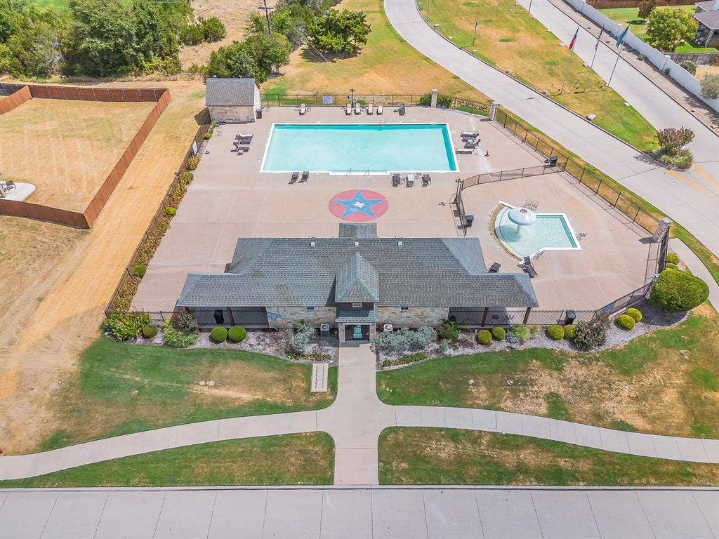 721 Saddle Ridge Trail, Weatherford, TX 76087 721 Saddle Ridge Trail, Weatherford, TX 76087