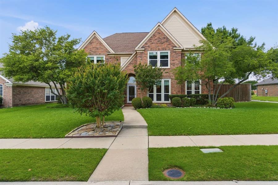 Property photo for 1105 Lakestream Drive, Plano, TX