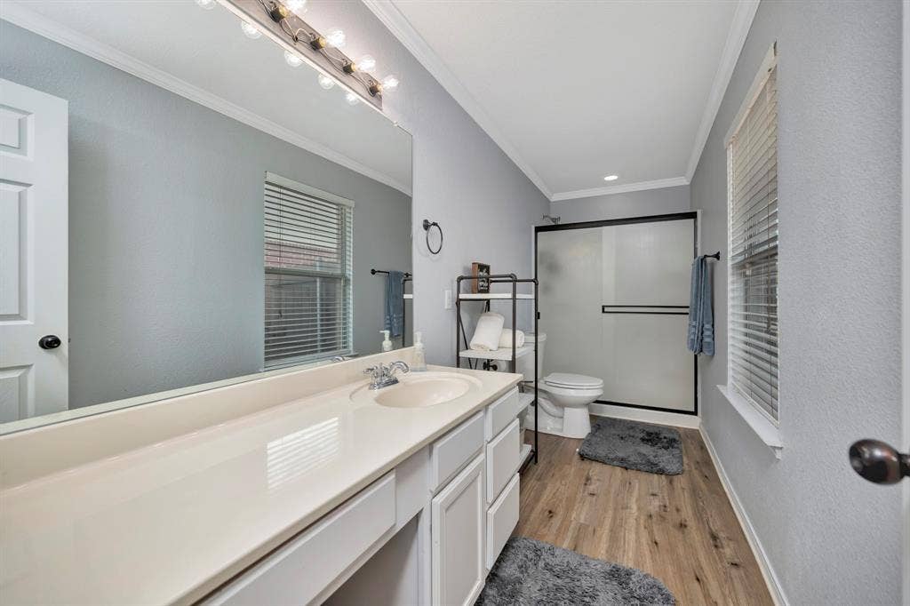 10860 Braemoor Drive, Fort Worth, TX 76052 10860 Braemoor Drive, Fort Worth, TX 76052