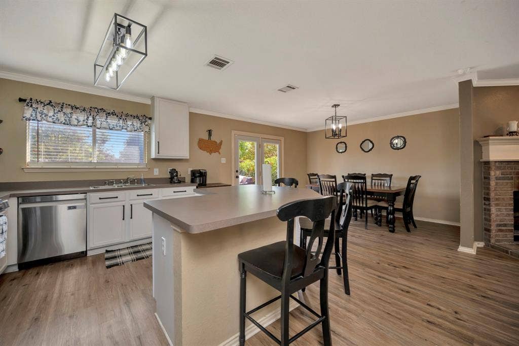 10860 Braemoor Drive, Fort Worth, TX 76052 10860 Braemoor Drive, Fort Worth, TX 76052
