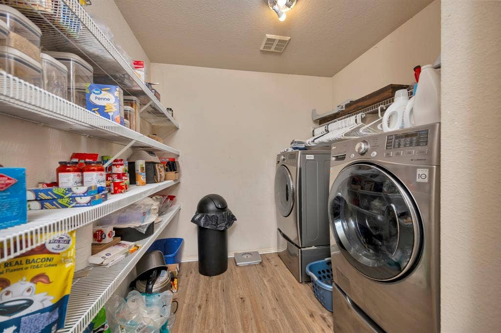 10860 Braemoor Drive, Fort Worth, TX 76052 10860 Braemoor Drive, Fort Worth, TX 76052