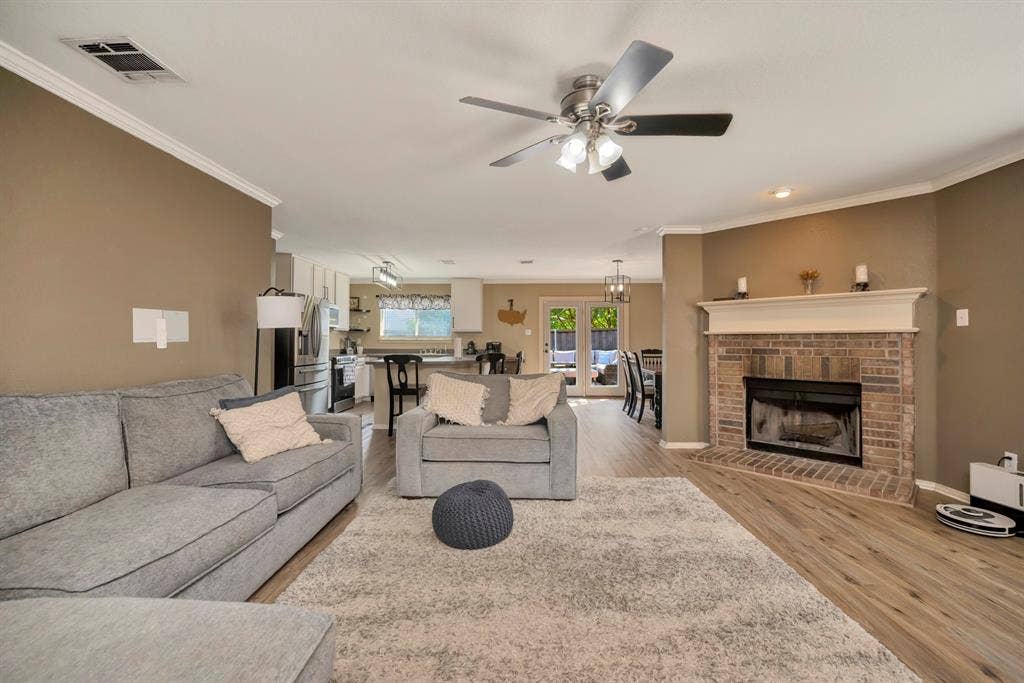 10860 Braemoor Drive, Fort Worth, TX 76052 10860 Braemoor Drive, Fort Worth, TX 76052