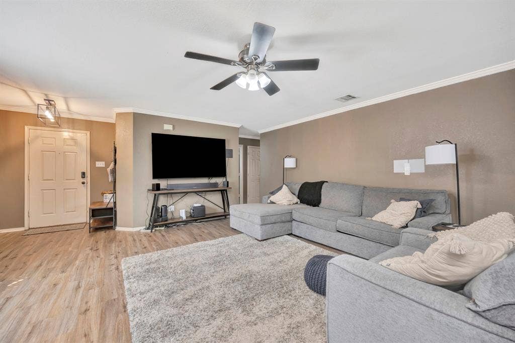 10860 Braemoor Drive, Fort Worth, TX 76052 10860 Braemoor Drive, Fort Worth, TX 76052