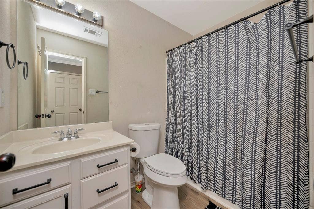 10860 Braemoor Drive, Fort Worth, TX 76052 10860 Braemoor Drive, Fort Worth, TX 76052