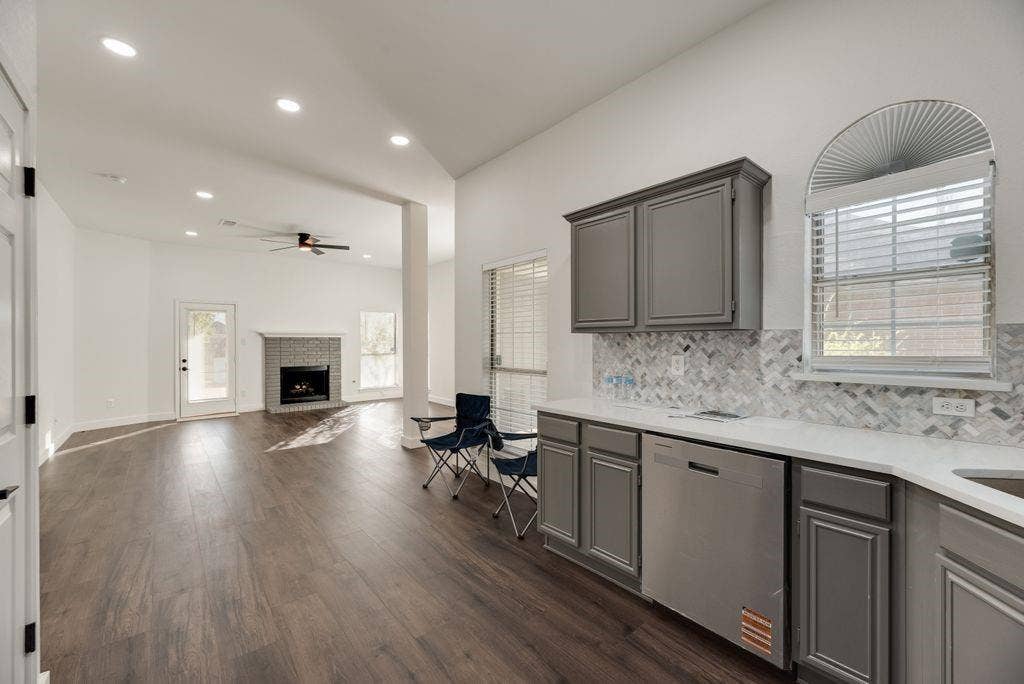 533 Bowie Street, Forney, TX 75126 533 Bowie Street, Forney, TX 75126