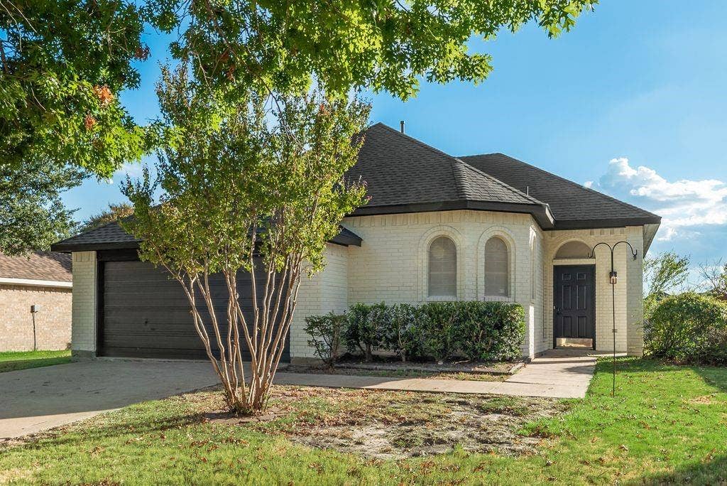 533 Bowie Street, Forney, TX 75126 533 Bowie Street, Forney, TX 75126