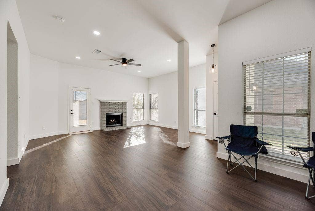 533 Bowie Street, Forney, TX 75126 533 Bowie Street, Forney, TX 75126