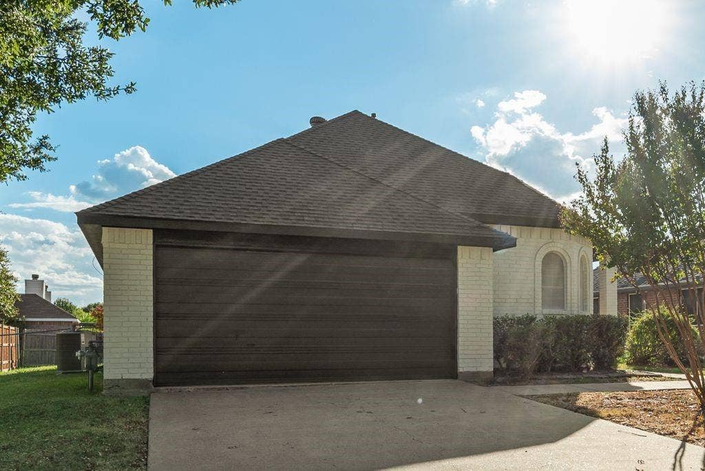 533 Bowie Street, Forney, TX 75126 533 Bowie Street, Forney, TX 75126