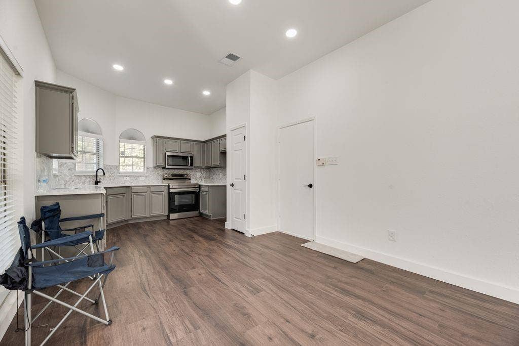 533 Bowie Street, Forney, TX 75126 533 Bowie Street, Forney, TX 75126