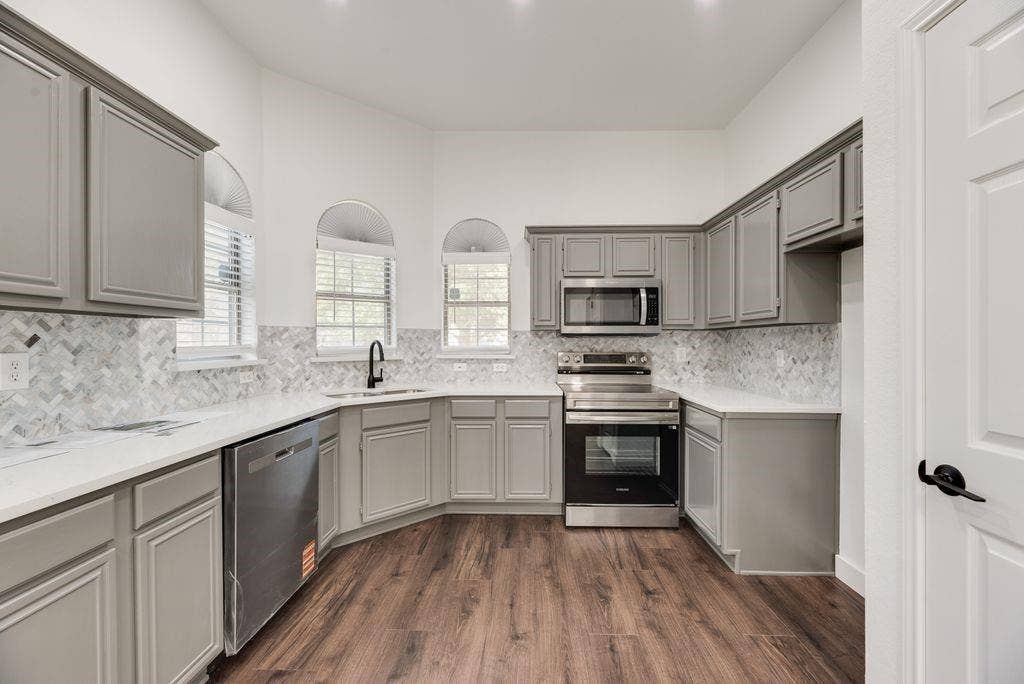 533 Bowie Street, Forney, TX 75126 533 Bowie Street, Forney, TX 75126