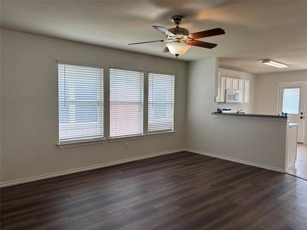 2711 Prairie Creek Drive, McKinney, TX 75071 2711 Prairie Creek Drive, McKinney, TX 75071