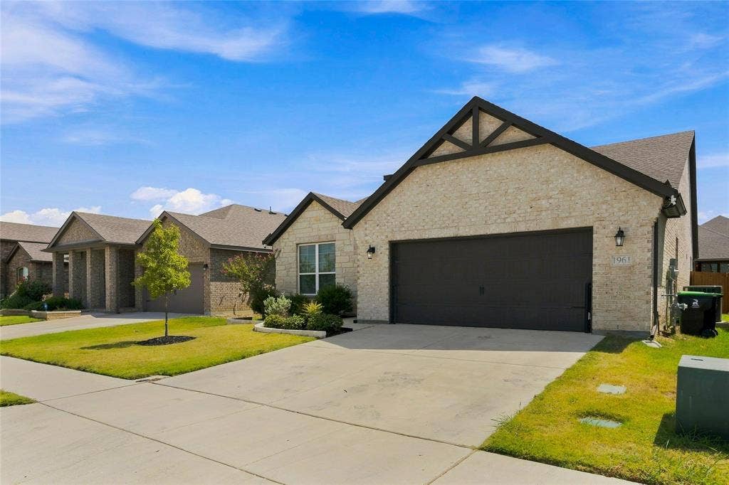 1961 Bellatrix Drive, Haslet, TX 76052