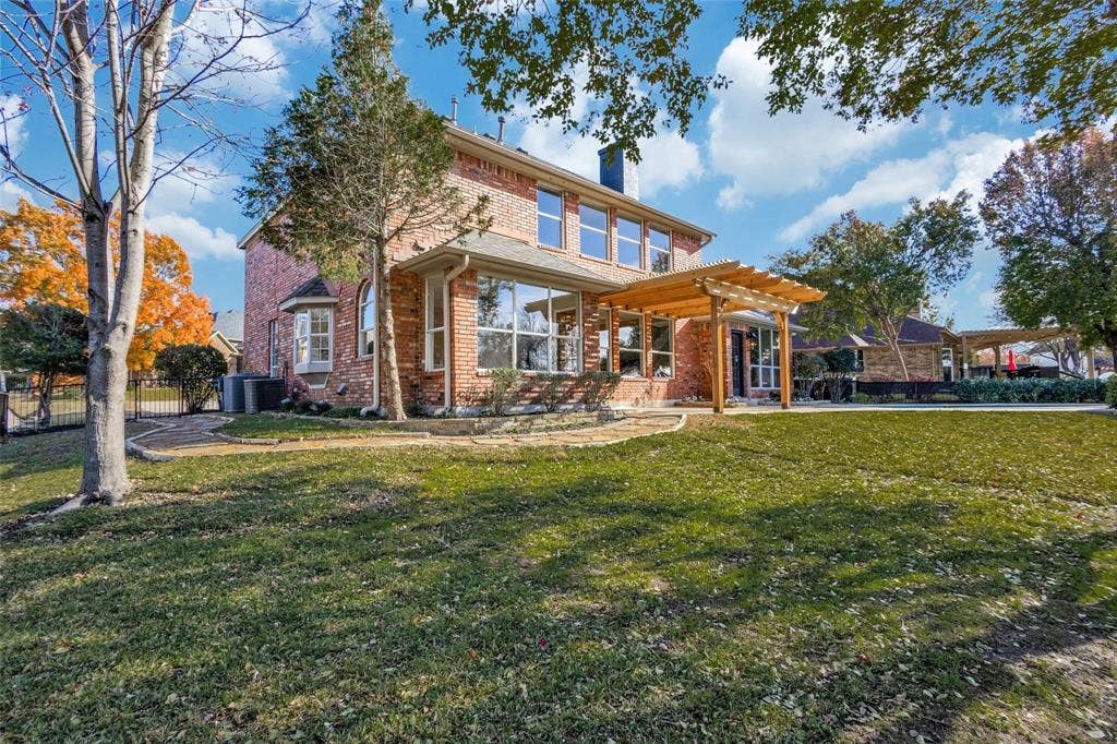 2822 Roundrock, McKinney, TX 75072 2822 Roundrock, McKinney, TX 75072