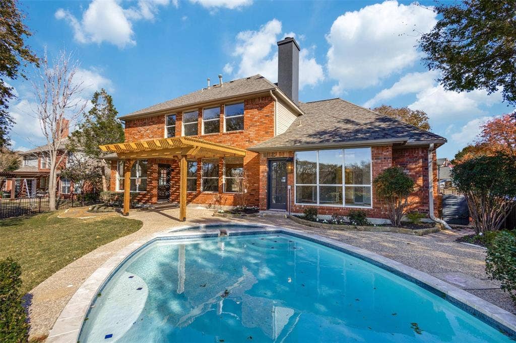 2822 Roundrock, McKinney, TX 75072 2822 Roundrock, McKinney, TX 75072