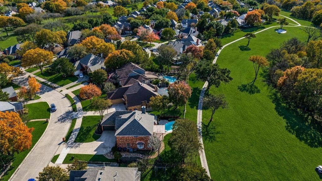 2822 Roundrock, McKinney, TX 75072 2822 Roundrock, McKinney, TX 75072