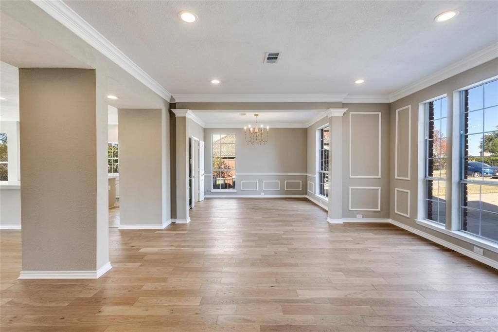 2822 Roundrock, McKinney, TX 75072 Living and dining rooms