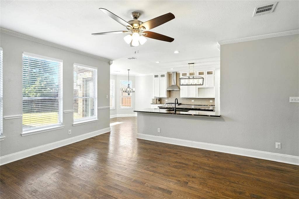9808 Enmore Lane, Frisco, TX 75035 9808 Enmore Lane, Frisco, TX 75035