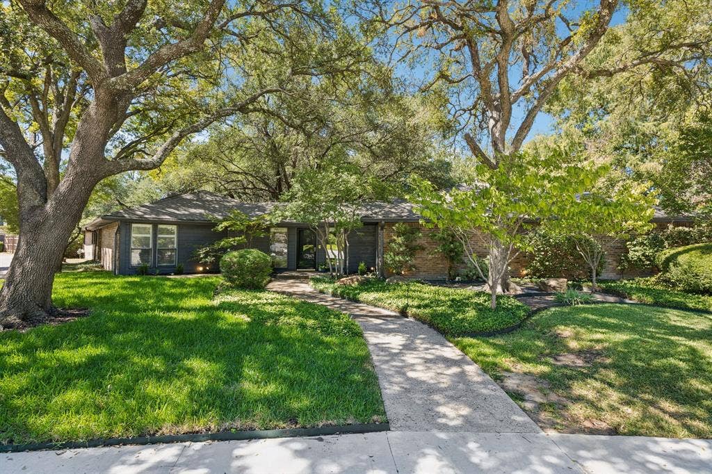 6542 Clearhaven Circle, Dallas, TX 75248 6542 Clearhaven Circle, Dallas, TX 75248