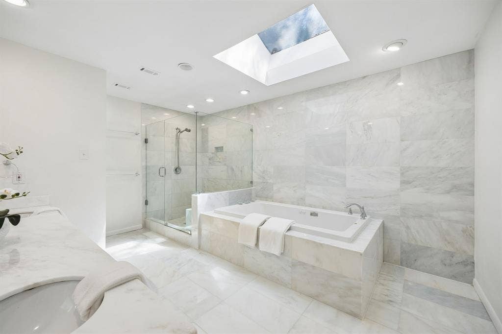6542 Clearhaven Circle, Dallas, TX 75248 6542 Clearhaven Circle, Dallas, TX 75248