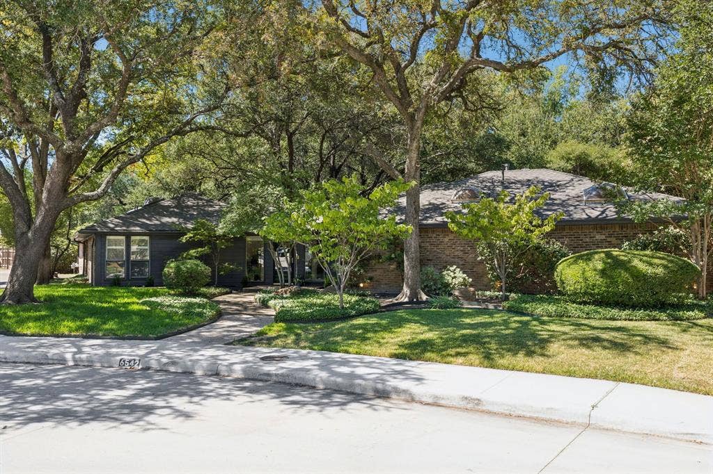 6542 Clearhaven Circle, Dallas, TX 75248 6542 Clearhaven Circle, Dallas, TX 75248