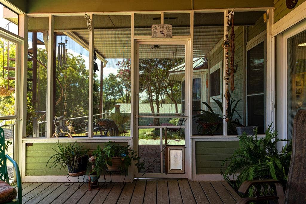 192 Mallard Point, Wylie, TX 75098 Year round screened in porch