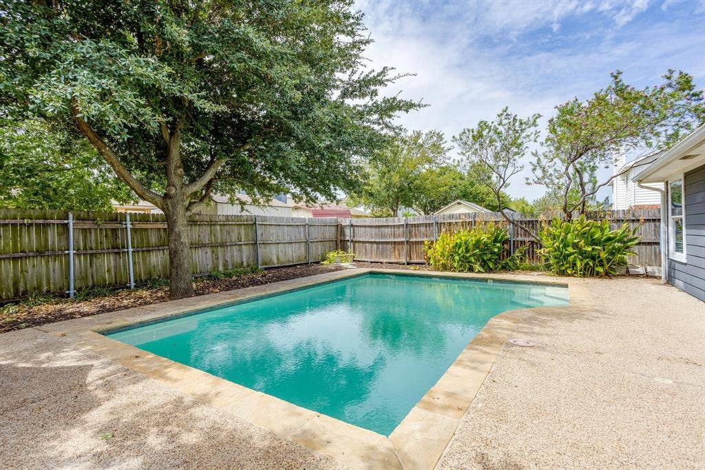 9825 Stoney Bridge Road, Fort Worth, TX 76108 Newly resurfaced & ready to enjoy!