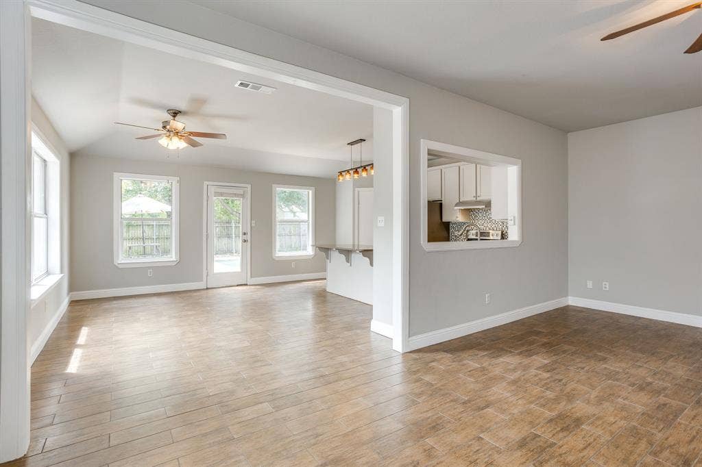 9825 Stoney Bridge Road, Fort Worth, TX 76108 Open concept Living/Dining/Kitchen