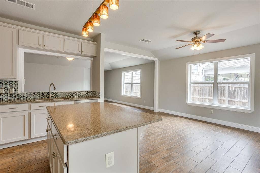 9825 Stoney Bridge Road, Fort Worth, TX 76108 Great space for entertaining!