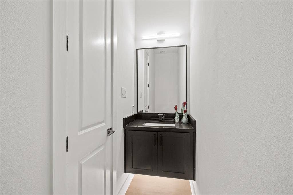 2503 Lawrence Street, Dallas, TX 75215 2503 Lawrence Street, Dallas, TX 75215