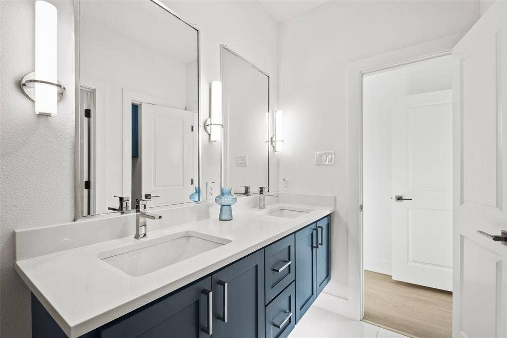 2503 Lawrence Street, Dallas, TX 75215 2503 Lawrence Street, Dallas, TX 75215