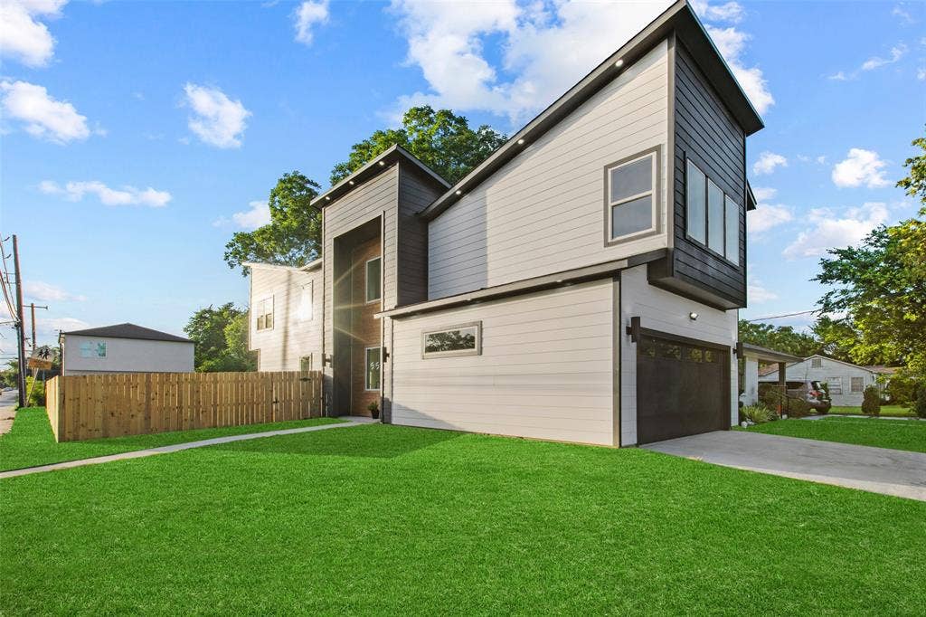 2503 Lawrence Street, Dallas, TX 75215 2503 Lawrence Street, Dallas, TX 75215