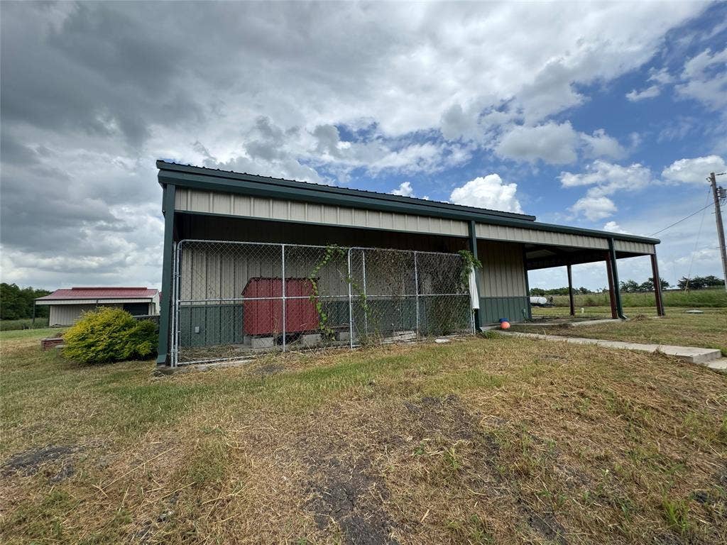 678 County Road 1063, Greenville, TX 75401 678 County Road 1063, Greenville, TX 75401