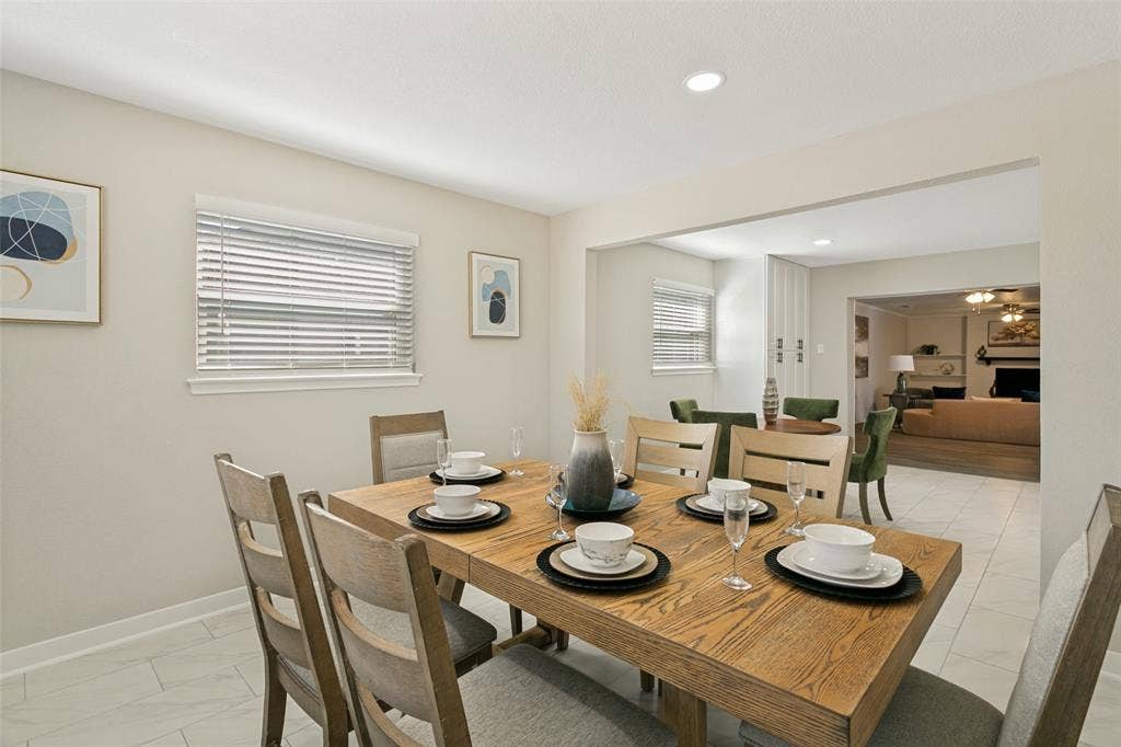 725 Hawthorne Lane, Grand Prairie, TX 75052 725 Hawthorne Lane, Grand Prairie, TX 75052