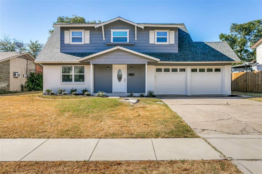 Property photo for 725 Hawthorne Lane, Grand Prairie, TX