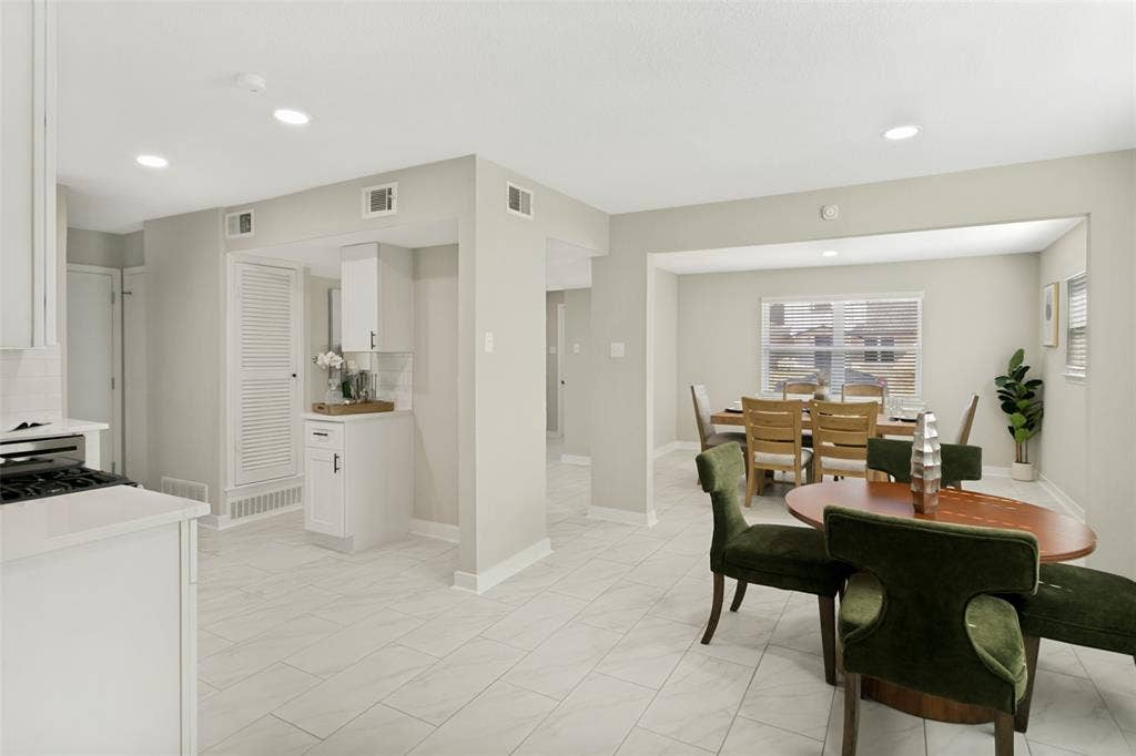 725 Hawthorne Lane, Grand Prairie, TX 75052 725 Hawthorne Lane, Grand Prairie, TX 75052