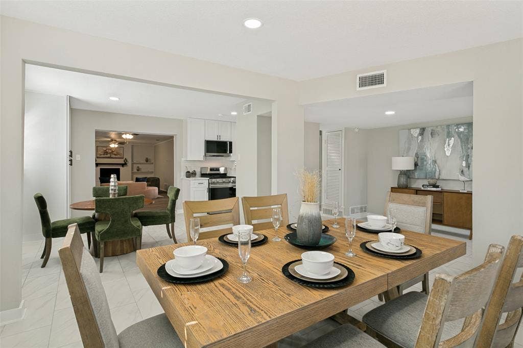 725 Hawthorne Lane, Grand Prairie, TX 75052 725 Hawthorne Lane, Grand Prairie, TX 75052