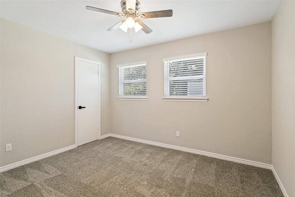 725 Hawthorne Lane, Grand Prairie, TX 75052 725 Hawthorne Lane, Grand Prairie, TX 75052