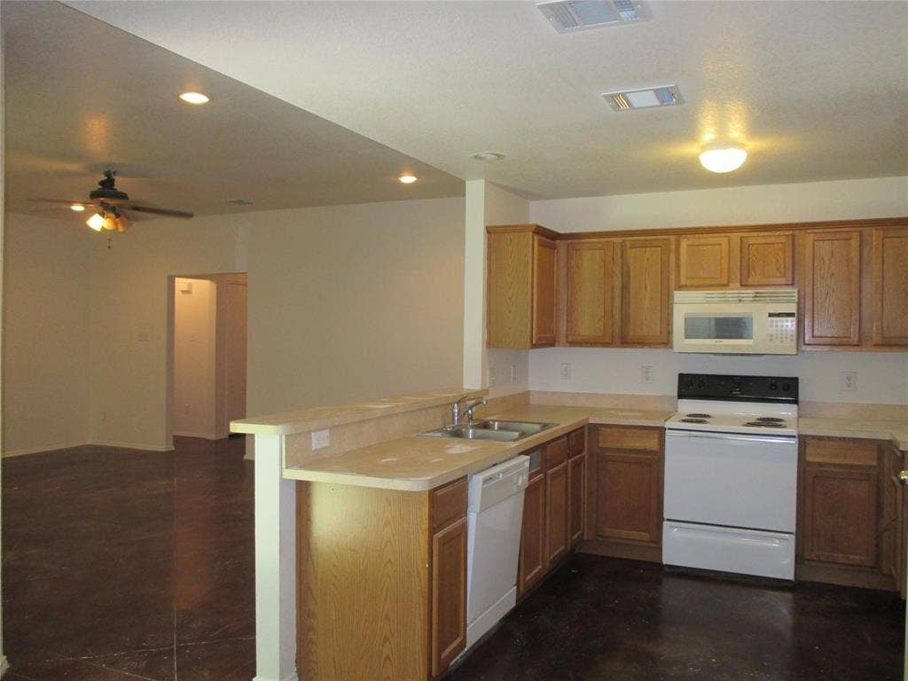 719 Hallvale Drive, White Settlement, TX 76108 719 Hallvale Drive, White Settlement, TX 76108
