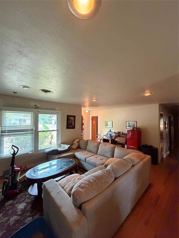 4218 Idylwood Lane, Waco, TX 76705 4218 Idylwood Lane, Waco, TX 76705