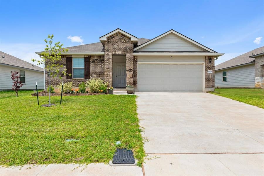 Property photo for 6929 Guadalupe Road, China Spring, TX